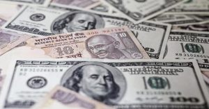 Rupee V Dollar: रुपया डॉलर के मुकाबले 83.33 पर स्थिर