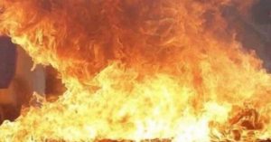 शास्त्री नगर में लगी भीषण आग, दो बच्चियों समेत 4 की मौत