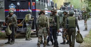 Kashmir पहुंचे सेना के कमांडर, सुरक्षा हालात का लिया जायजा