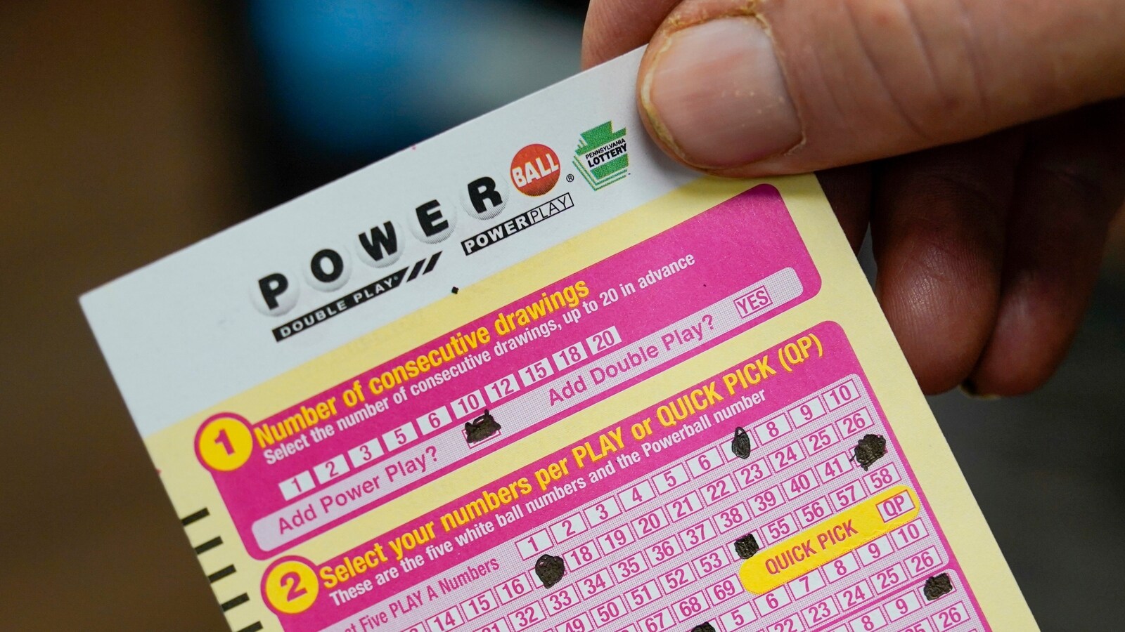 65 year old man won $1.765 billion Powerball jackpot