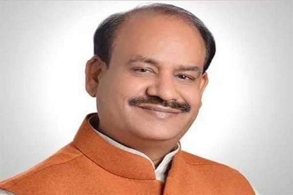 Om Birla1