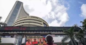 शेयर बाजार में आया तेज उछाल, Sensex इतने अंकों से ऊपर