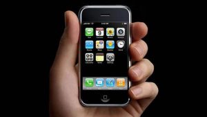 Apple का पहला iPhone क्यों बिक रहा है इतना महंगा