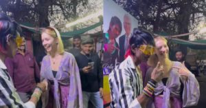 डॉली चायवाला के साथ फोटो खिंचवाती नजर आई विदेशी लड़की, वीडियो वायरल