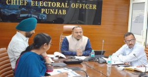 Punjab: CEO ने राजनैतिक दलों के साथ की बैठक, चुनाव प्रक्रिया पर हुई चर्चा