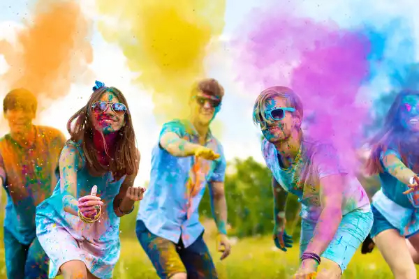 holi 6