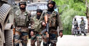 जम्मू कश्मीर: अनंतनाग में आतंकियों को मदद देने वाले गिरफ्तार, आईईडी, पिस्टल और ग्रेनेड हुए बरामद