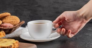 सुबह खाली पेट चाय पीना हो सकता है खतरनाक, जानें इसके नुकसान