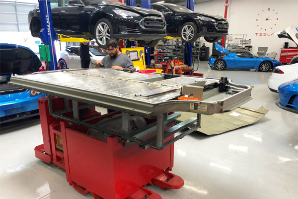Tesla Battery Service