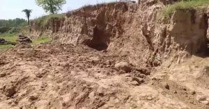 यमुनानगर में बड़ा हादसा, गांव में मिट्टी धंसने से दो की मौत, 6 घायल