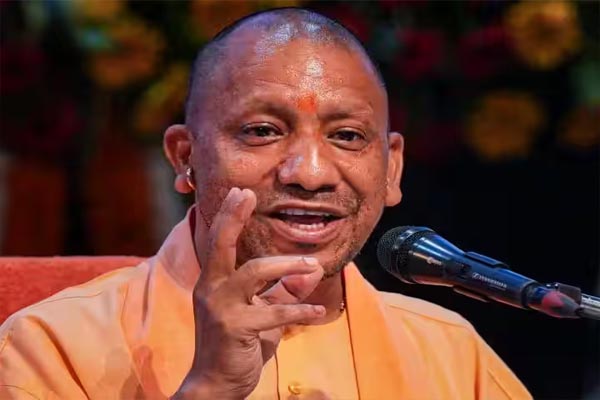 CM Yogi2