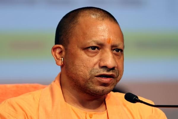 CM Yogi3