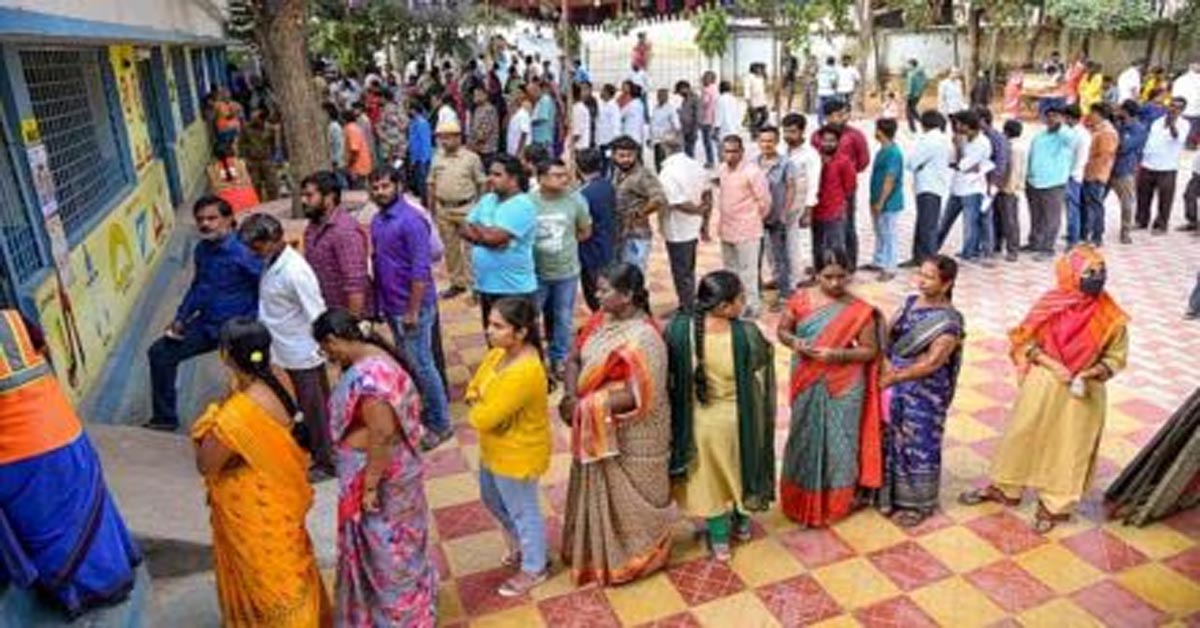 Lok Sabha Elections: बस्तर में कड़ी सुरक्षा के बीच दो घंटे में 12% हुआ मतदान