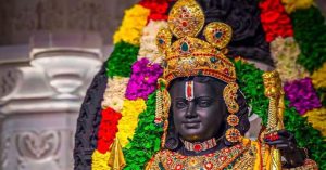 Ayodhya: इस बार रामलला का जन्मोत्सव होगा खास, सोने-चांदी के पहनेंगे वस्त्र, सूर्य देवता भी करेंगे अभिषेेक