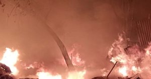 पटना में कबाड़ी गोदाम में लगी भीषण आग, अफरा-तफरी का माहौल
