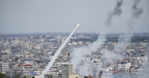 Israel ने Gaza पर किया हवाई हमला, 5 NGO कार्यकर्ताओं की मौत
