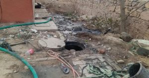 Haryana: शौचालय की सीवर सफाई के दौरान गैस की चपेट में आए तीन मजदूर, एक की मौत