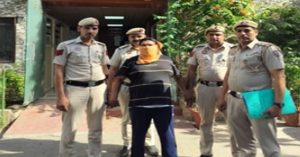 दिल्ली में ड्रग तस्करी के आरोप में पति-पत्नी गिरफ्तार