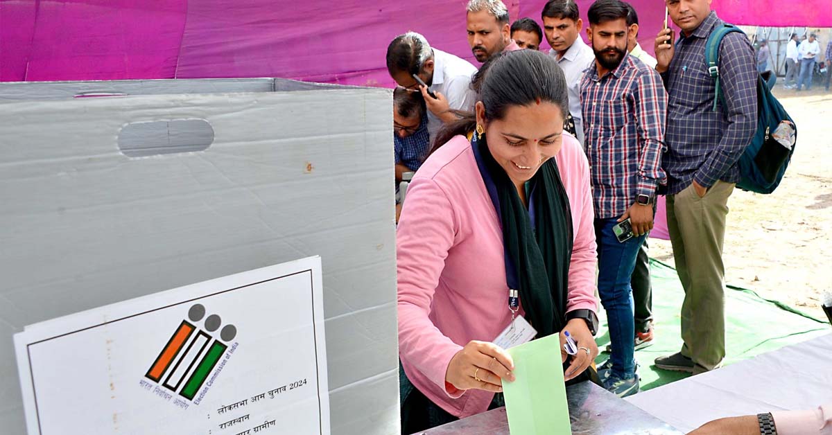 राजस्थान में पहले चरण में 12 लोकसभा सीटों पर वोटिंग शुरू, CM भजनलाल शर्मा नोे दिया वोट