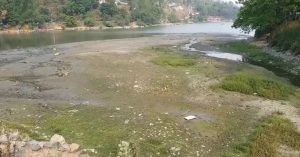 Bhimtal Lake: भीमताल झील पर मंडरा रहा घटते जलस्तर का संकट, पर्यटकों में आई भारी गिरावट