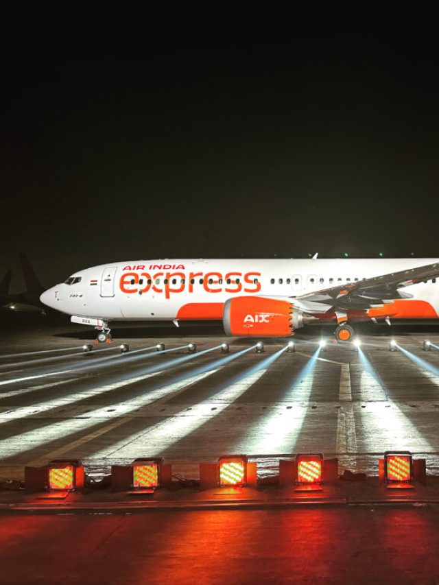 Sick Leave पर गए कर्मचारियों को Air India Express ने किया टर्मिनेट