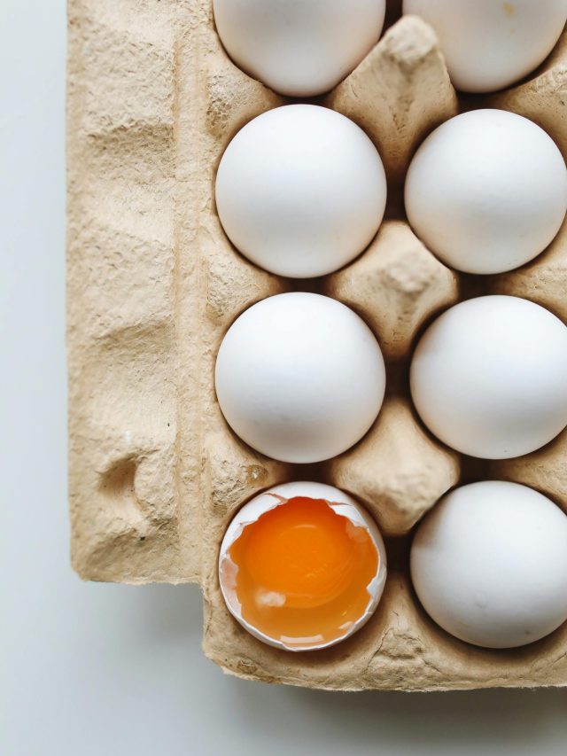 गर्मी में अंडा खाना सेहत के लिए है फायदेमंद या नहीं?