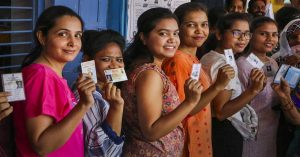 Lok Sabha Election: UP में 10 सीटों पर मतदान शुरू, बूथों पर लगी लंबी कतारें