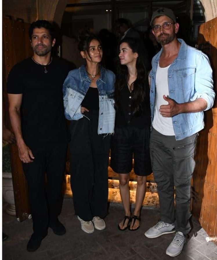 hrithik saba 7 1 e1715420663772