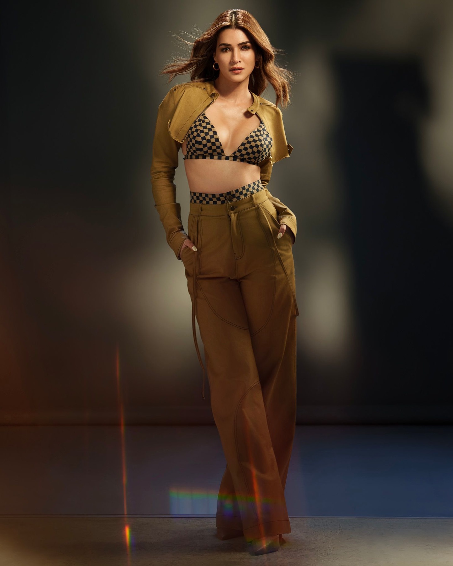 kritisanon 1717072462 3379371208245005046 448810631 2