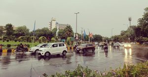राजस्थान में बदला मौसम का मिजाज, भीषण गर्मी के बाद बारिश के साथ गिरे ओले