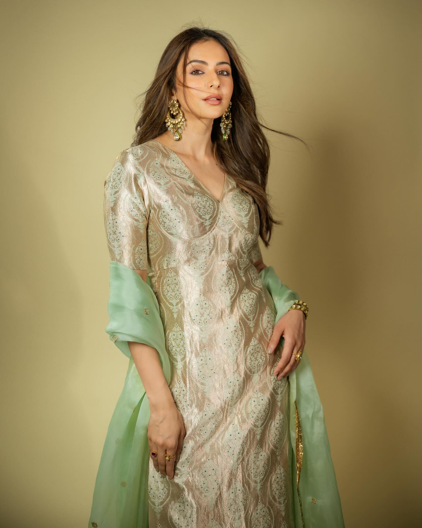 rakulpreet 1715338017 3364821628801240965 322047271