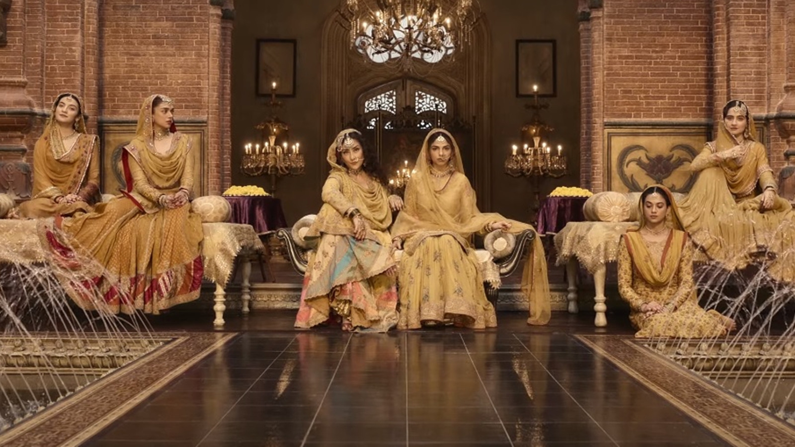 women dance on sakal ban song