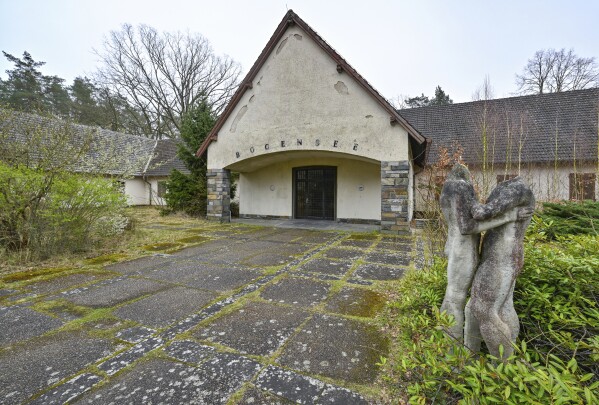 Berlin wants to give away Nazi propagandist Joseph Goebbels villa