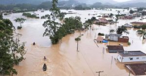 ब्राजील में बाढ़ से मची तबाही, 57 से अधिक मौतें और हजारों लापता