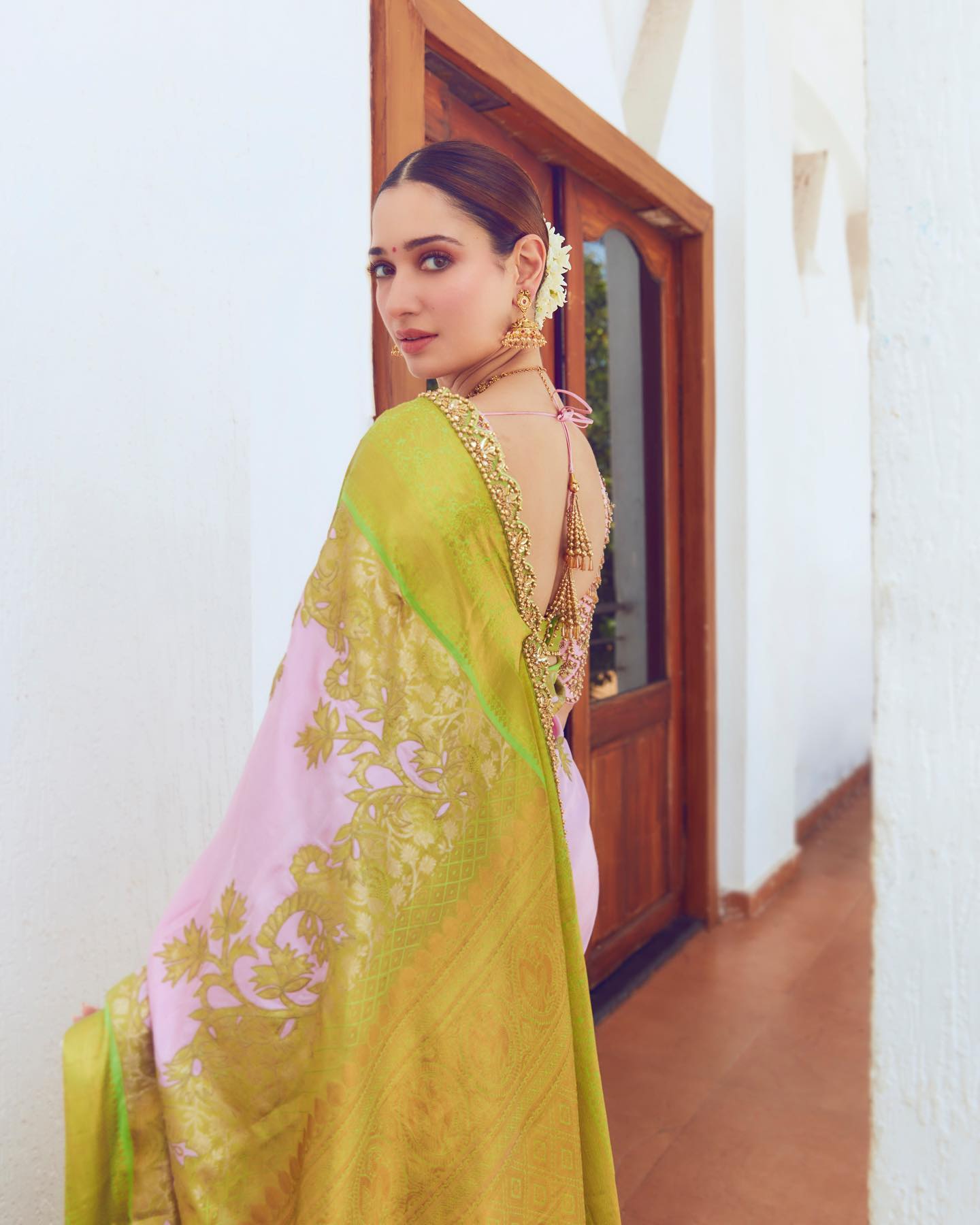 tamannaahspeaks 1691387084 3163906644067343723 1060870984