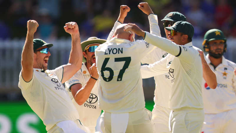 australia beat pakistan 1