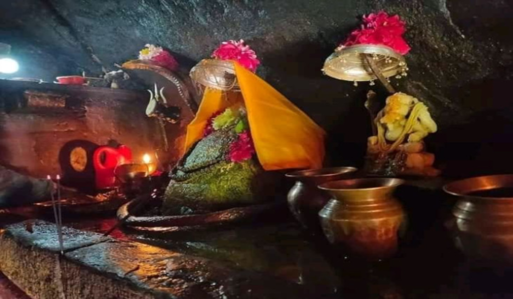 Kalpeshwar Mahadev Mandir