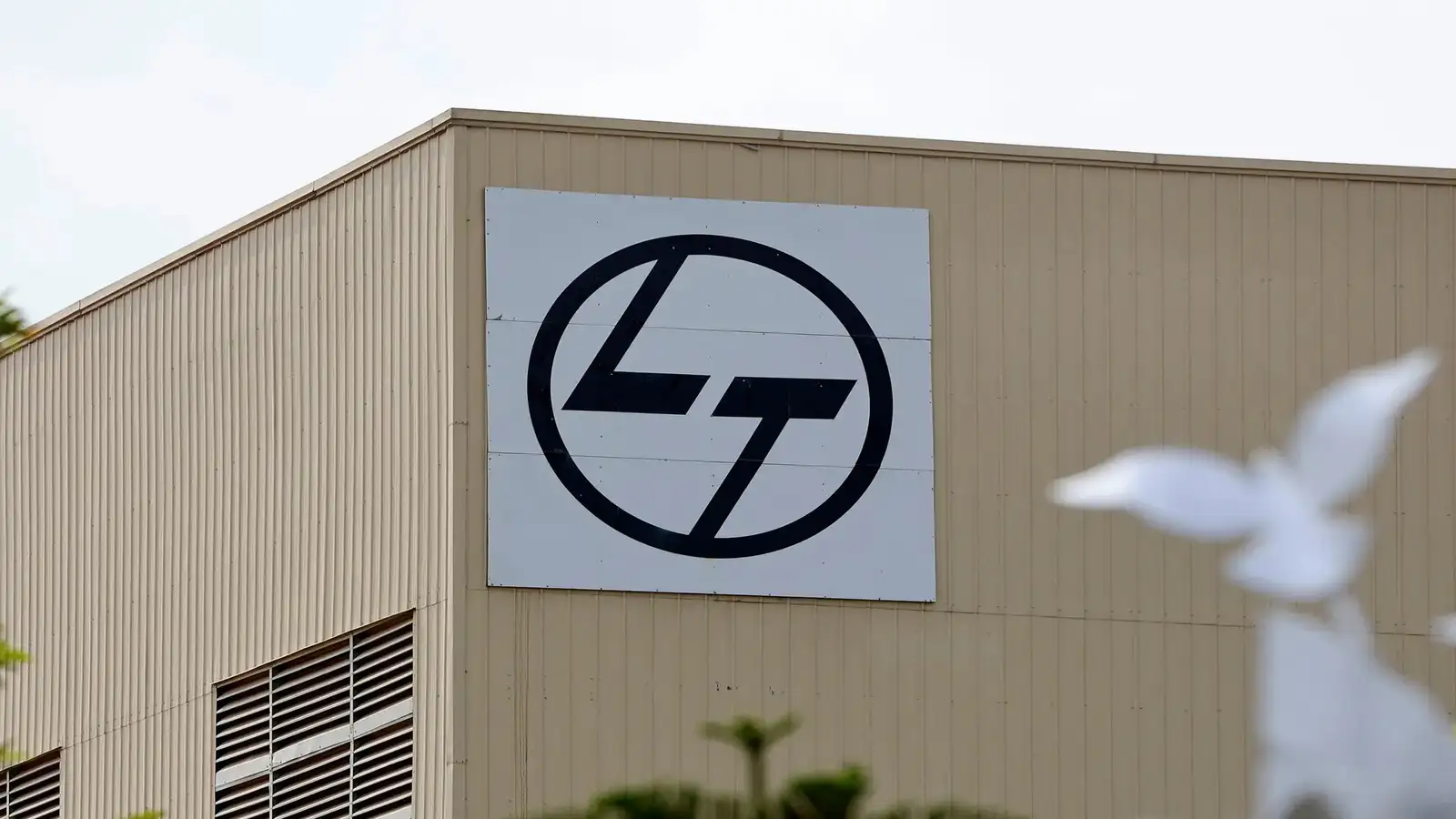 L&T Share Price Today