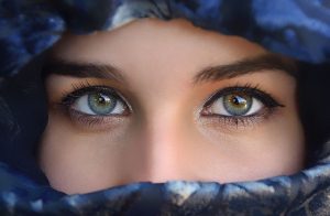 Female Right Eye Blinking Meaning