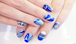 Marble nail art