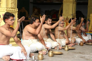 Rakhsha bandhan Unique Traditions