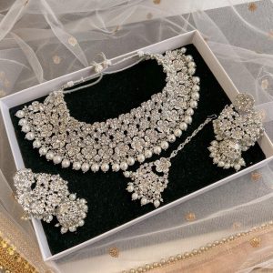 Round Bridal Necklace Set