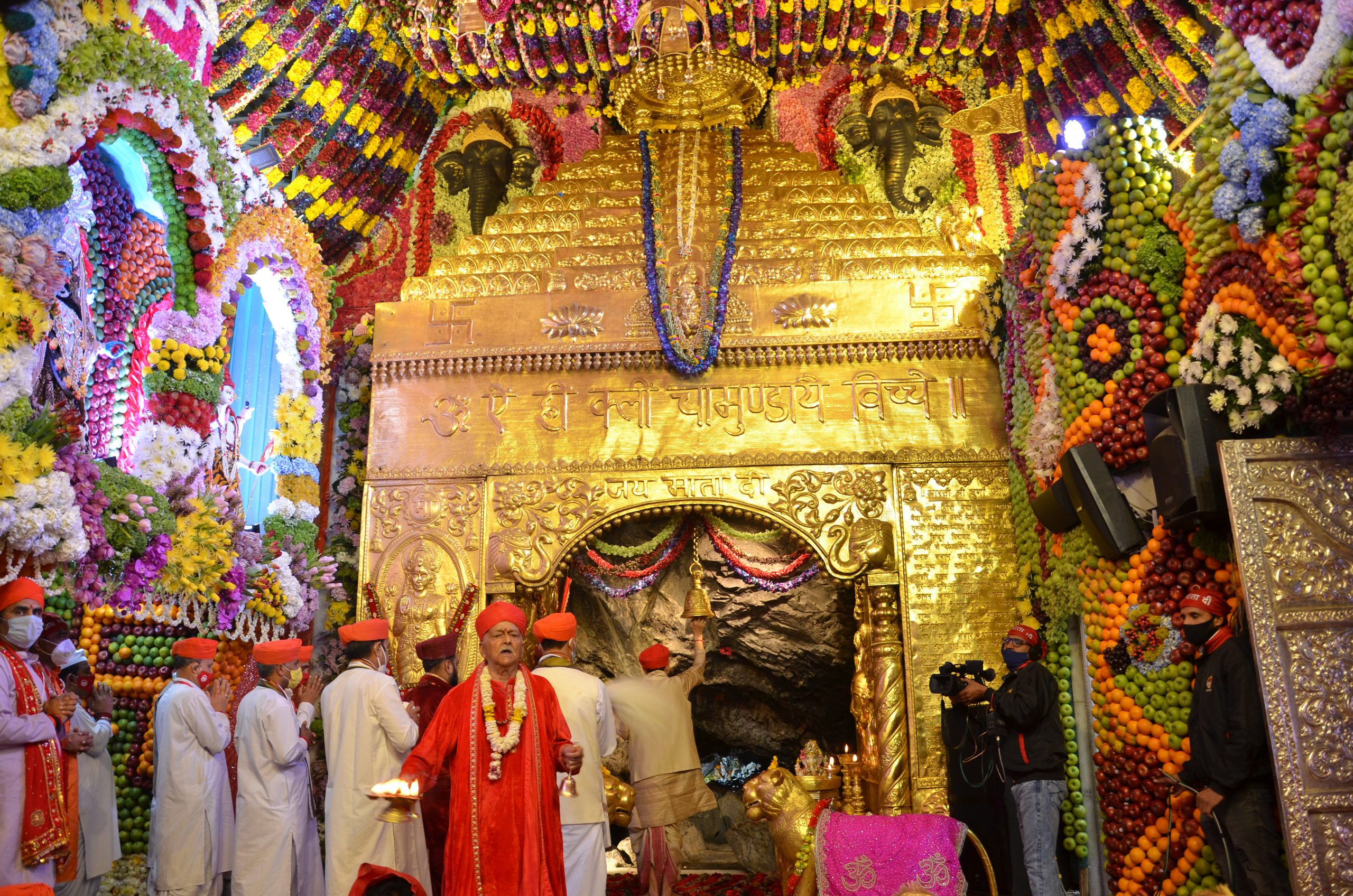 Vaishno Devi ki Aarti Lyrics in Hindi