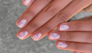 floral nail art