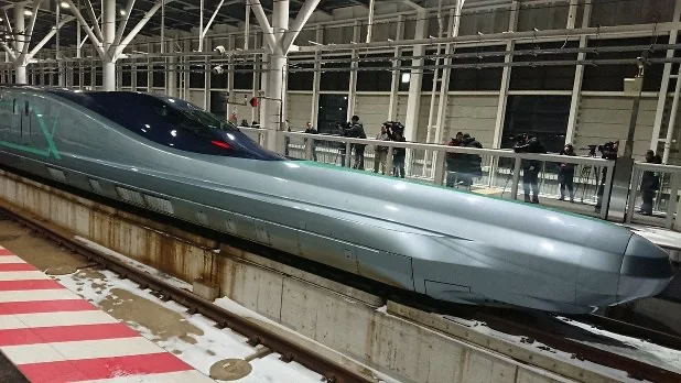 Japan E10 Shinkansen Bullet Train