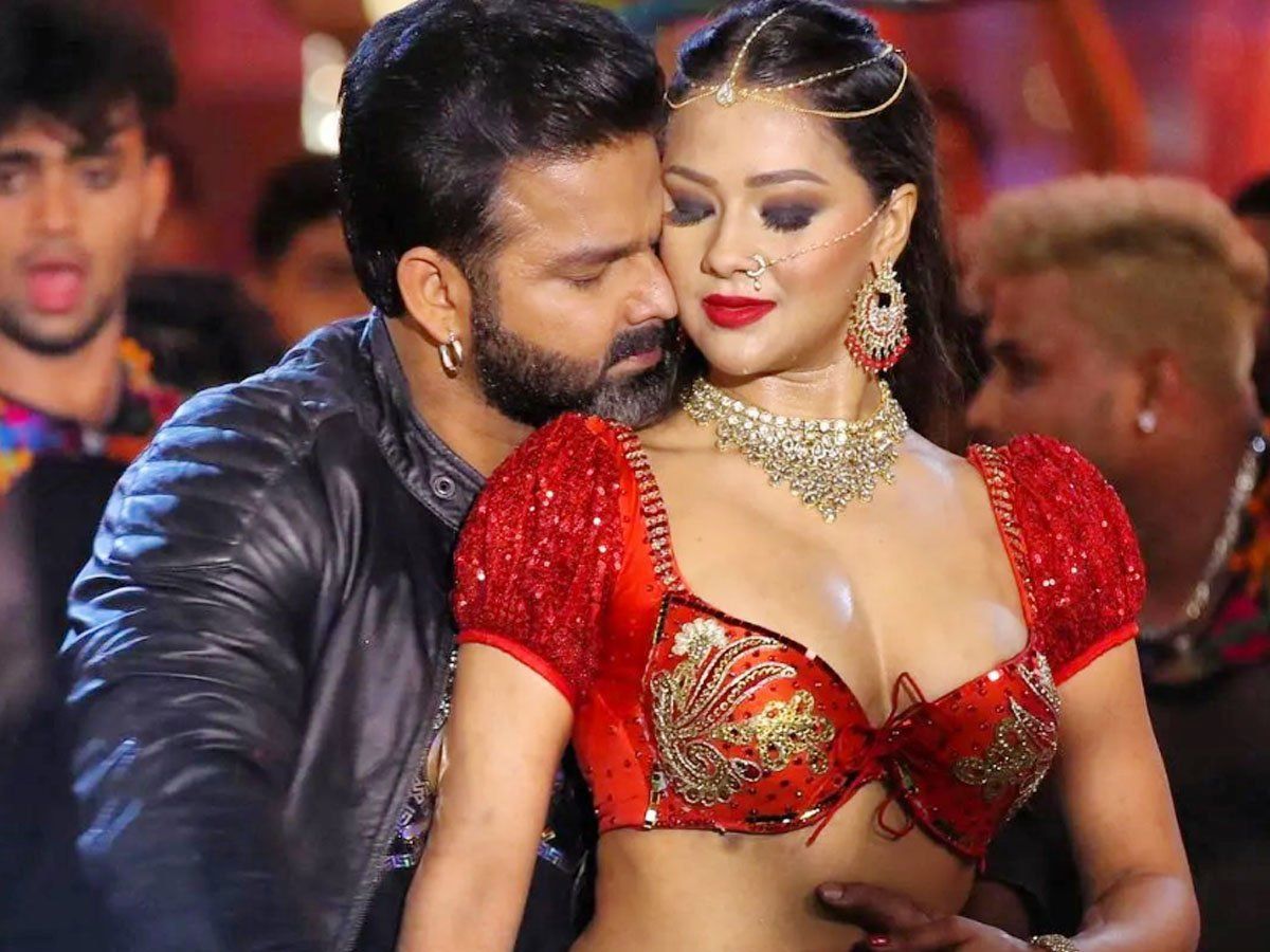 Top 5 Bhojpuri Hot Songs