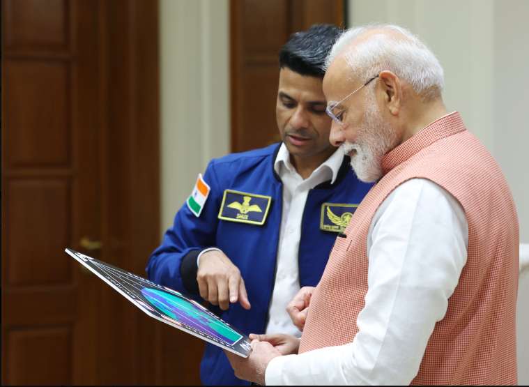 PM Modi और कैप्टन शुभांशु शुक्ला,