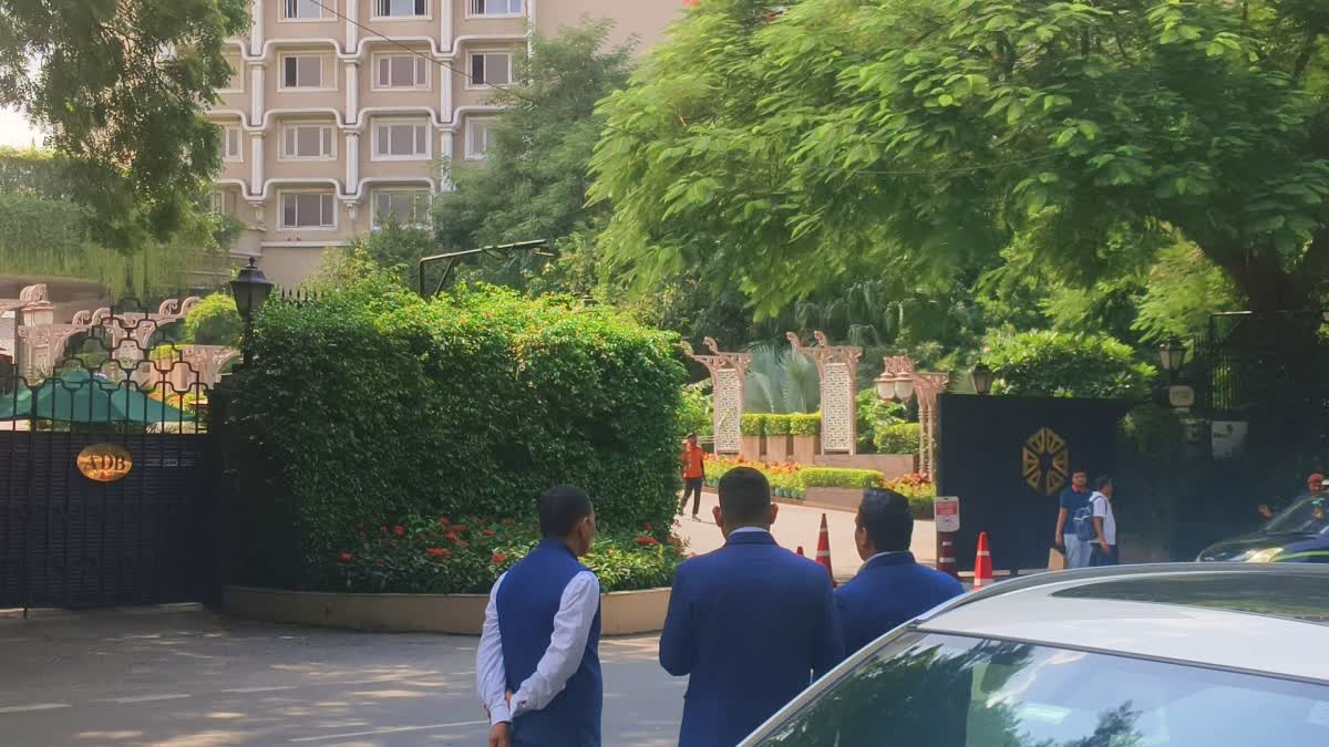 Taj Hotel bomb Threat