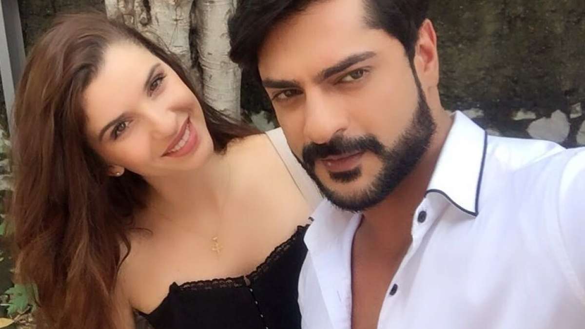 Ashish Kapoor Arrested