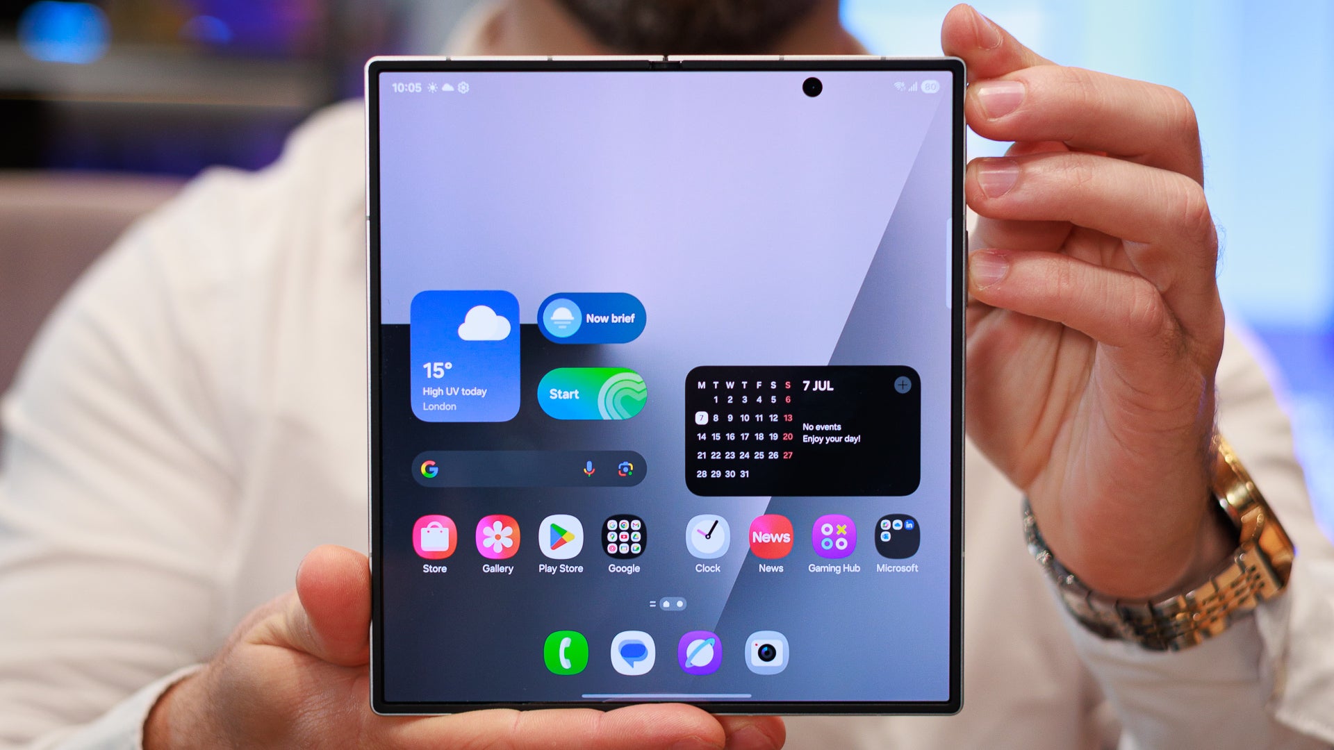 iphone 17 vs Samsung Galaxy Z Fold7